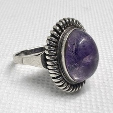 (61) 1900 Antique 7 Ct Purple