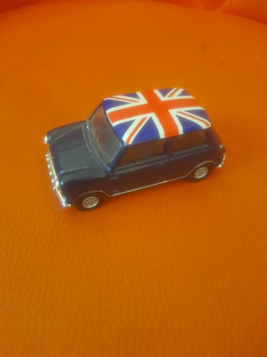 Lledo vangaurds mini with - lledo,