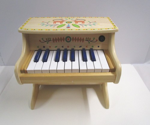 Djeco wooden electronic - wooden,