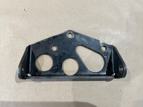 Jaguar mk1 dynamo mounting - jaguar,