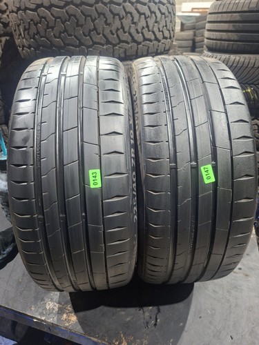 Matching pair 225 40 - pair, of