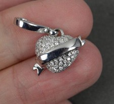 THEO FENNELL 18ct White Gold