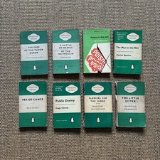 8 x Vintage Green Penguin