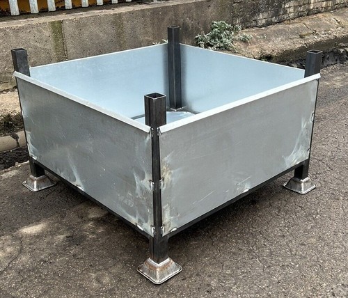 Stackable scaffold fitting - scaffold,