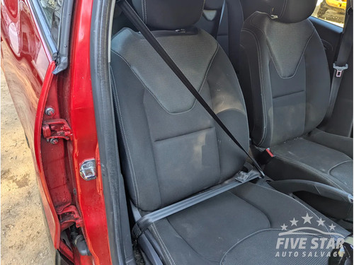Renault clio front seat belt - renault,