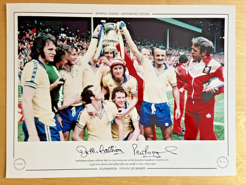 Southampton signed photo - signed,