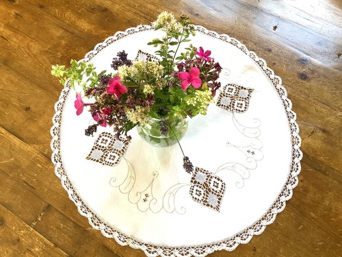 Vintage large round white hand - white,