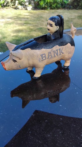 Vintage cast iron bank - cast, "bank