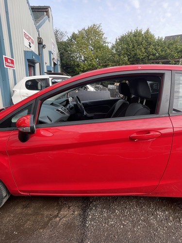 Ford fiesta mk7 door - ford,