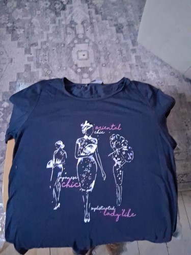 Ladies long sleeved - long, top