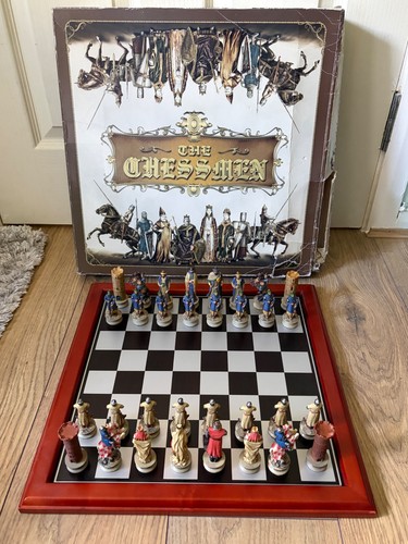 The crusades medieval chessmen - the,