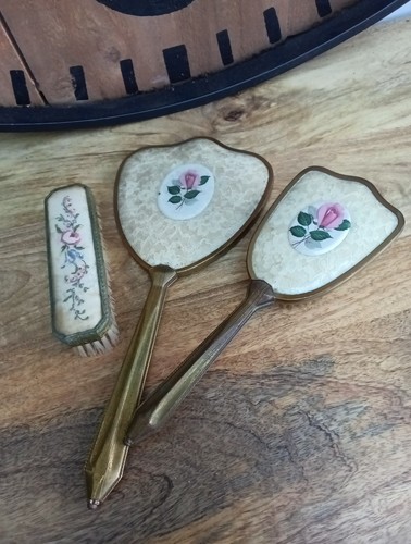 Vintage vanity dressing - vintage,