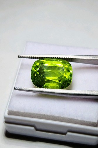 Ggi certified 72ct - 6.72ct, apple