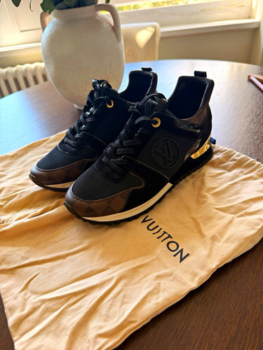 Louis vuitton run away - vuitton,