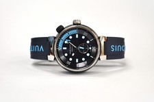 Louis Vuitton Tambour Street