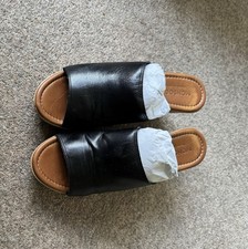 Ladies Monsoon Black Slip On Clog Size 5/38 . Wedged Heel