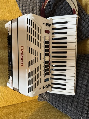 Roland v accordion - roland, v-accordion