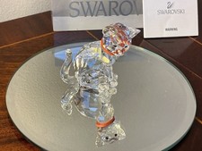SWAROVSKI CAT MOTHER SITTING