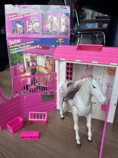 Vintage 1995 Barbie Feeding Fun Stable Mattel Playset Box Horse 