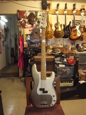 Fender 75th Precision Bass