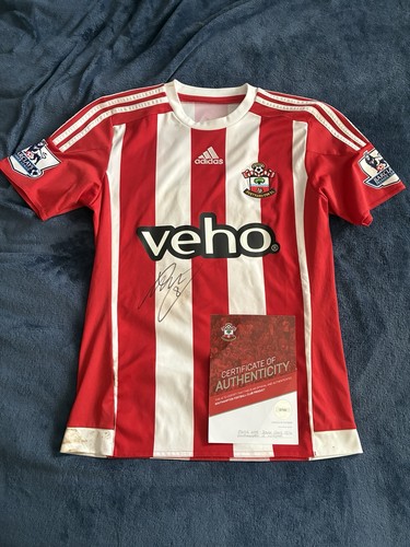 Steven davis match worn - steven, signed