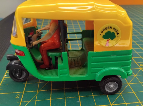 Centy toy pull back - toy, auto