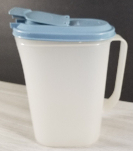 Tupperware slim line 2qt - tupperware,