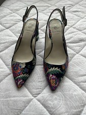 Brand new Lisa Kay London