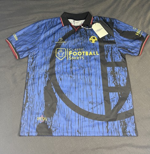 Cantona signed looking - signed, fc