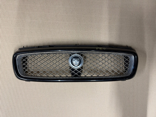 Mesh grille radiator grill - mesh,
