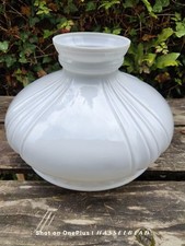 Ribbed Aladdin Lamp Opaline