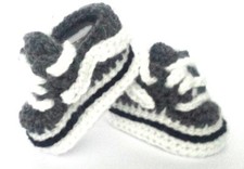 BABY CROCHET KNITTING HAND