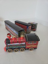 Holiday Express 2512 Christmas Steam Train And Carriages Metal Tins