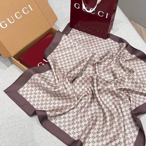 Gucci scarf silk brown logo - brown,
