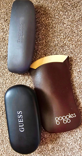 Guess black hard - hard, for