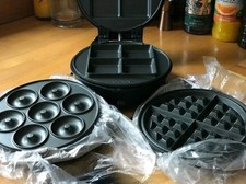 VonShef 13/212 700W 3-in-1 Waffle, Brownie & Doughnut Maker - Matte Black