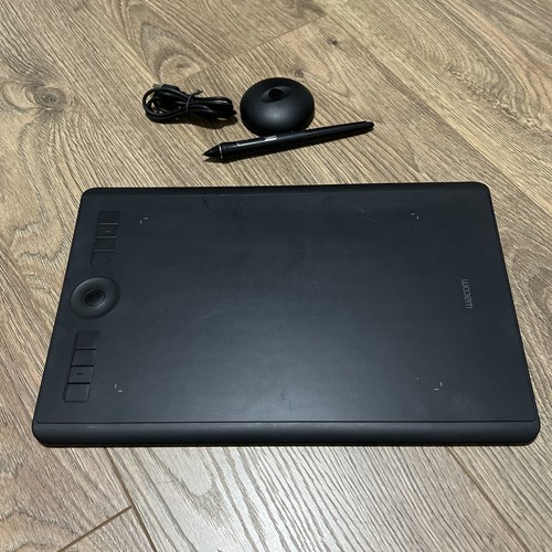 Wacom intuos pro - wacom, medium