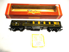 Hornby R223 Pullman Coach 1st class Names included