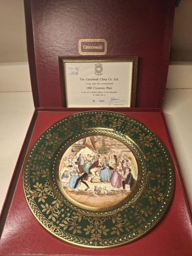 Caverswall christmas plate - christmas,