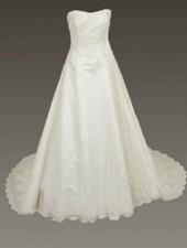 Shanessa by Rosetta Nicolini wedding dress size 10