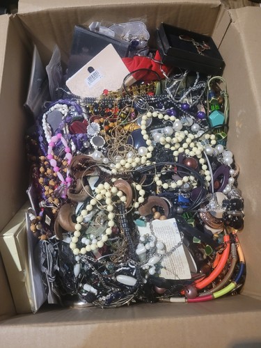13kg costume jewellery joblot - 13kg,
