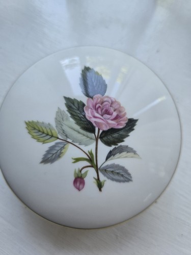 Wedgwood hathaway rose - hathaway, bone
