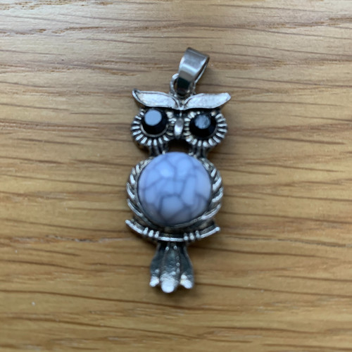 Owl pendant 4cm - 4cm, tone