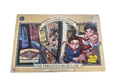 A SERIES OF UNFORTUNATE EVENTS The Perilous Parlour Board Game MATTEL 2004