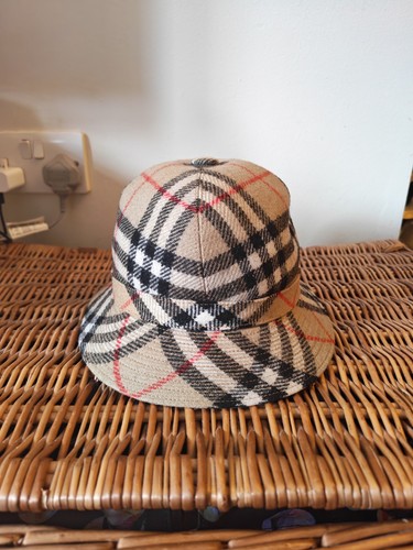 Vintage burberrys bucket hat - burberrys,