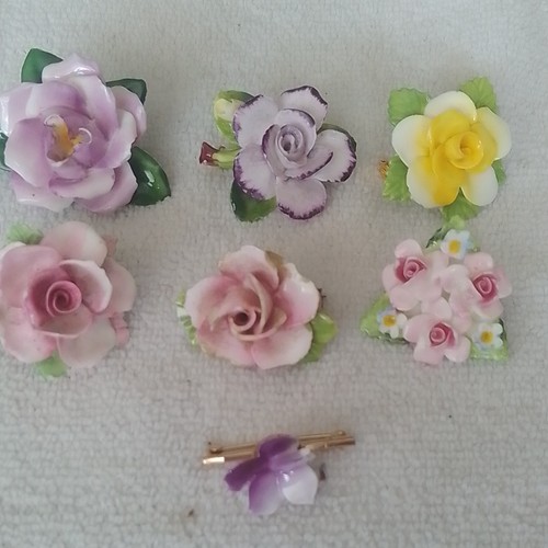 Vintage floral brooches - floral,