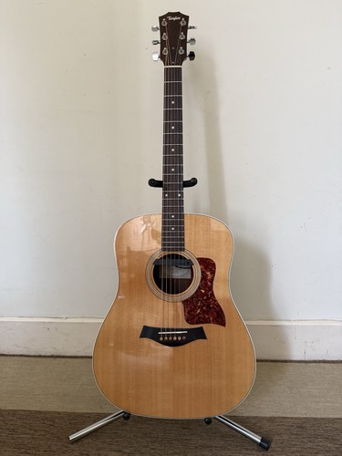 Taylor 210 acoustic guitar - taylor,