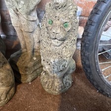 Pair Of Lion Garden Ornaments 