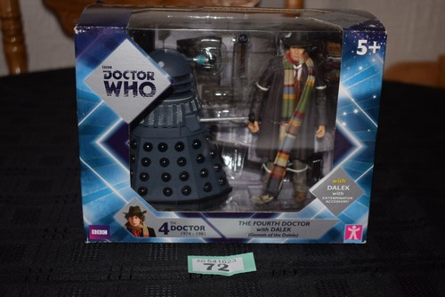 Classic 4th doctor with - with, dalek