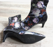 M&S Collection Insolia® Heeled Pointed Toes Floral Zip-up Women Ankle Boots